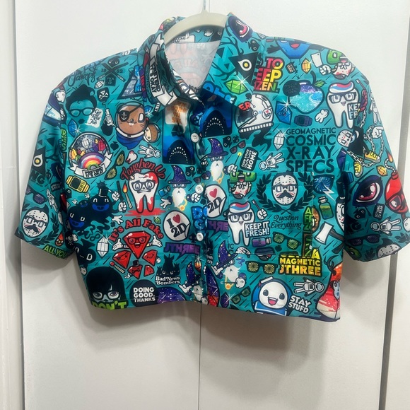 Crop Top (NEVER WORN) - Picture 2 of 3